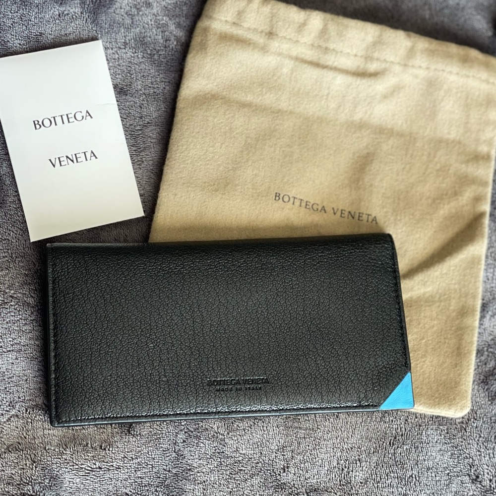 Bottega Veneta leather bifold wallet